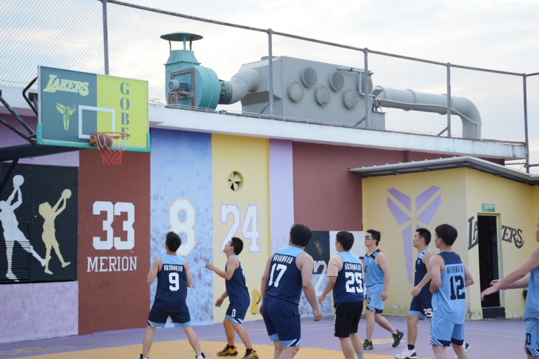 J9����-����վ����