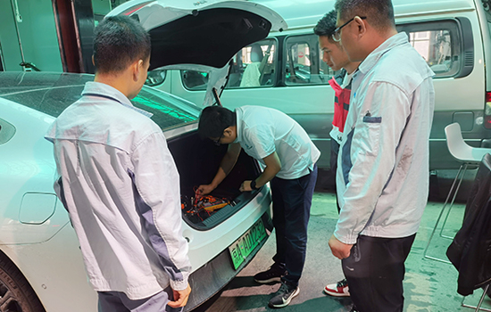 J9����-����վ����