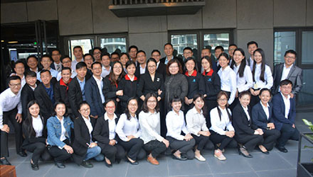 J9����-����վ����