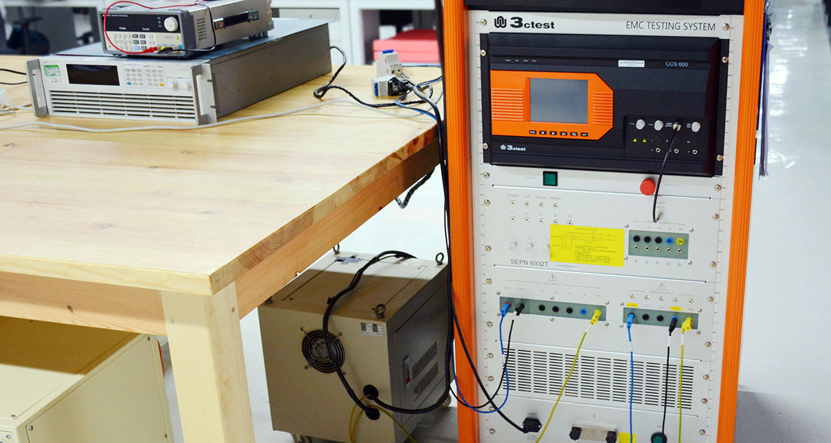 J9����-����վ����