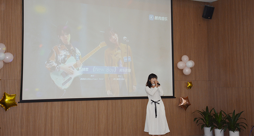 J9����-����վ����